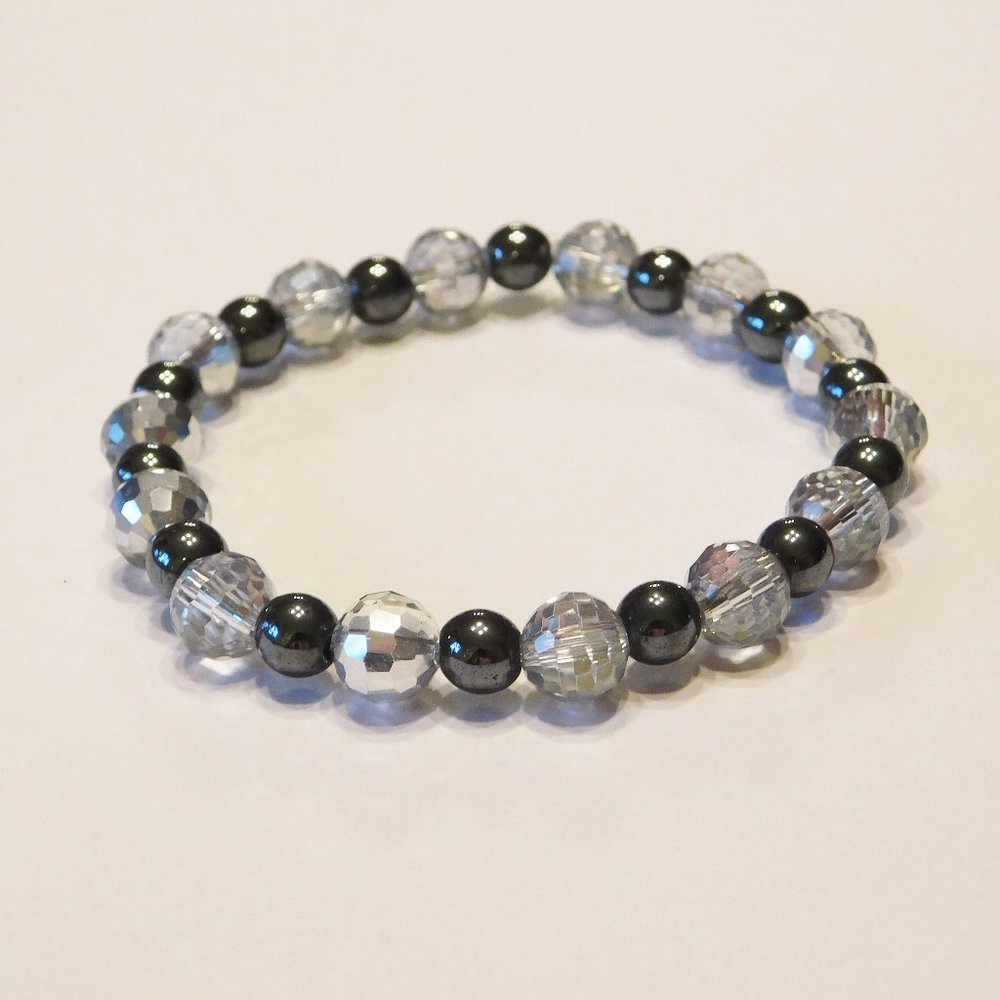 Handmade Slate & Silver Glass Beaded Stretch Bracelet - 7"